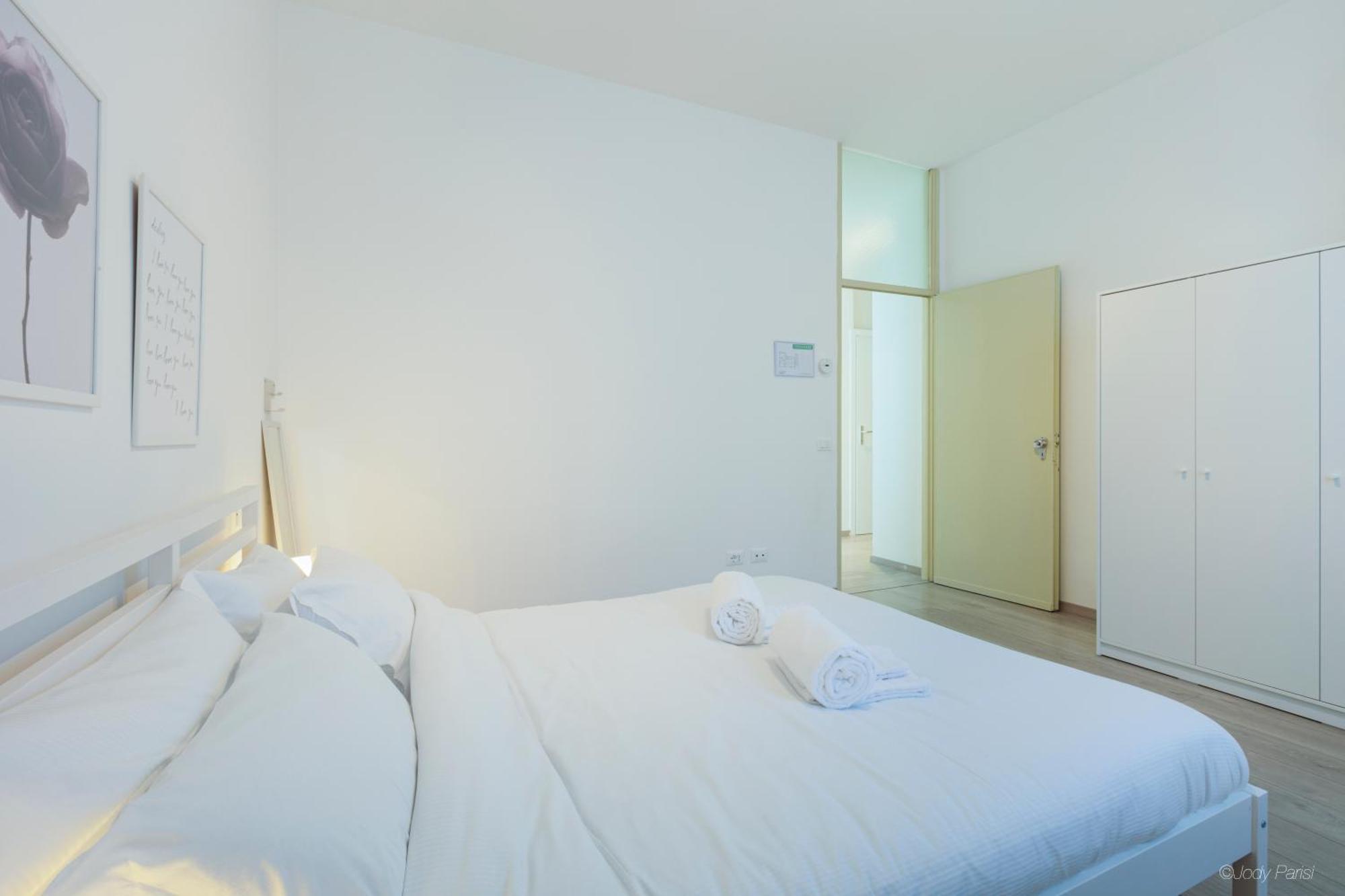White Pearl Bgy Station Bergamo